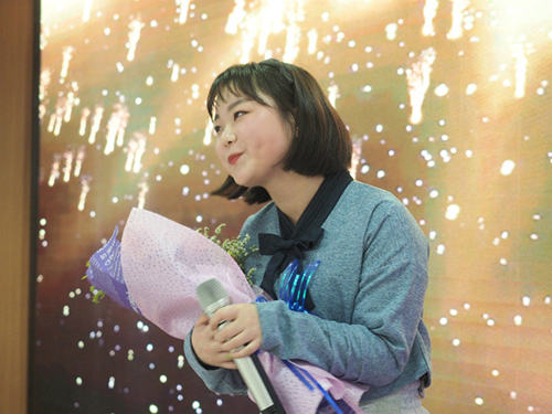 6686体育森同事唱歌